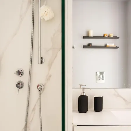 Plum Guide - Afterglow Apartamento Lisboa